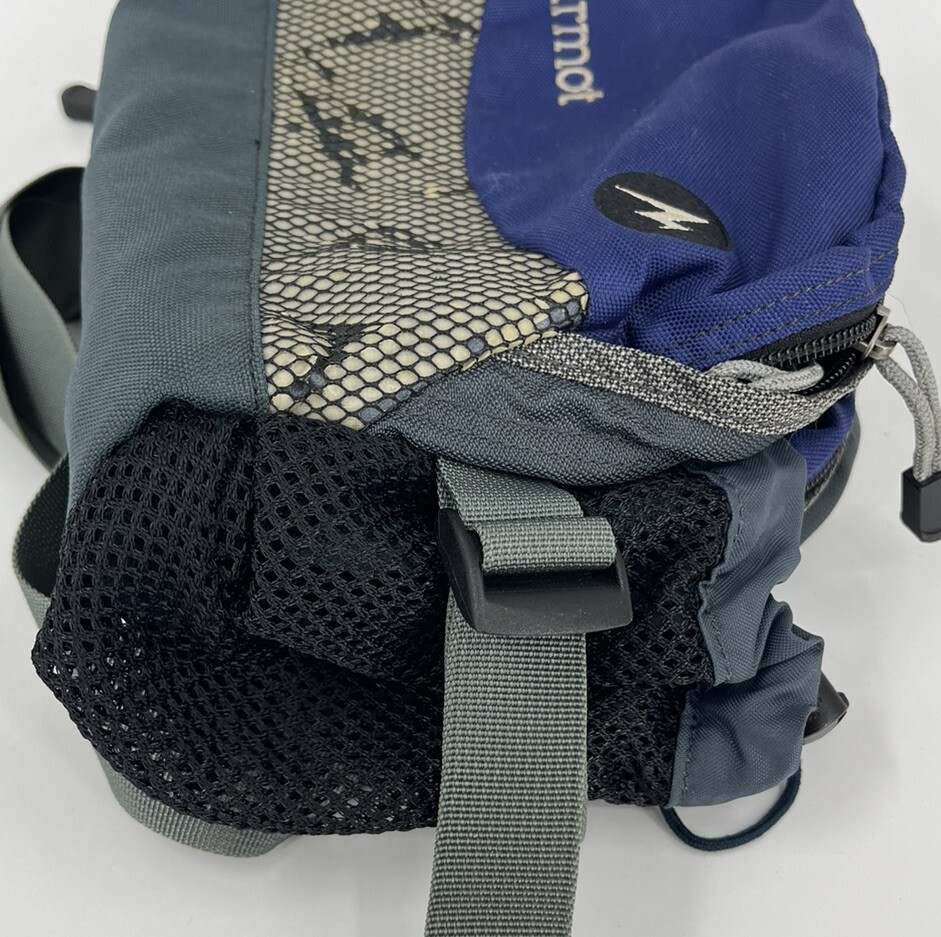 Marmot walkbout ボディバッグ Marmot Bag Walkabout Hip Belt Travel Hiking Sling Fanny Day