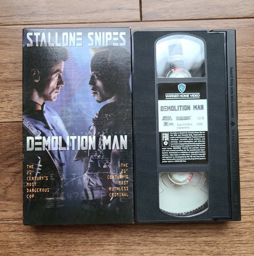 Demolition Man (VHS 1994) Sylvester Stallone, Wesley Snipes, Sci Fi Action - Picture 2 of 3