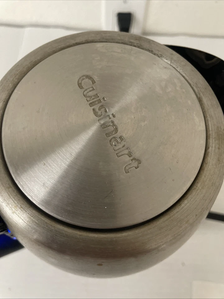 Hervidor de agua eléctrico inalámbrico Cuisinart PerfecTemp CPK-17P1 Foto 4 de 4