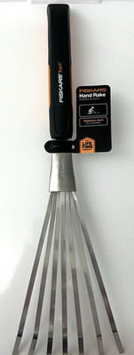 Fiskars Xact Hand Rake 17.25  X 5  SOFT GRIP Lifetime Warranty & FAST FREE SHIP!