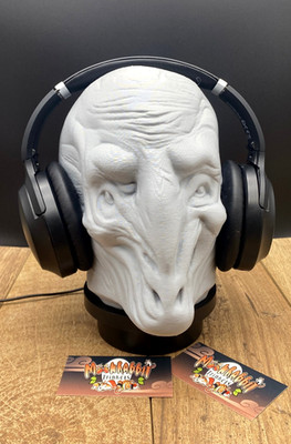 Slenderman Headphone Stand - Halloween Horror Bust - Birthday Gift Idea