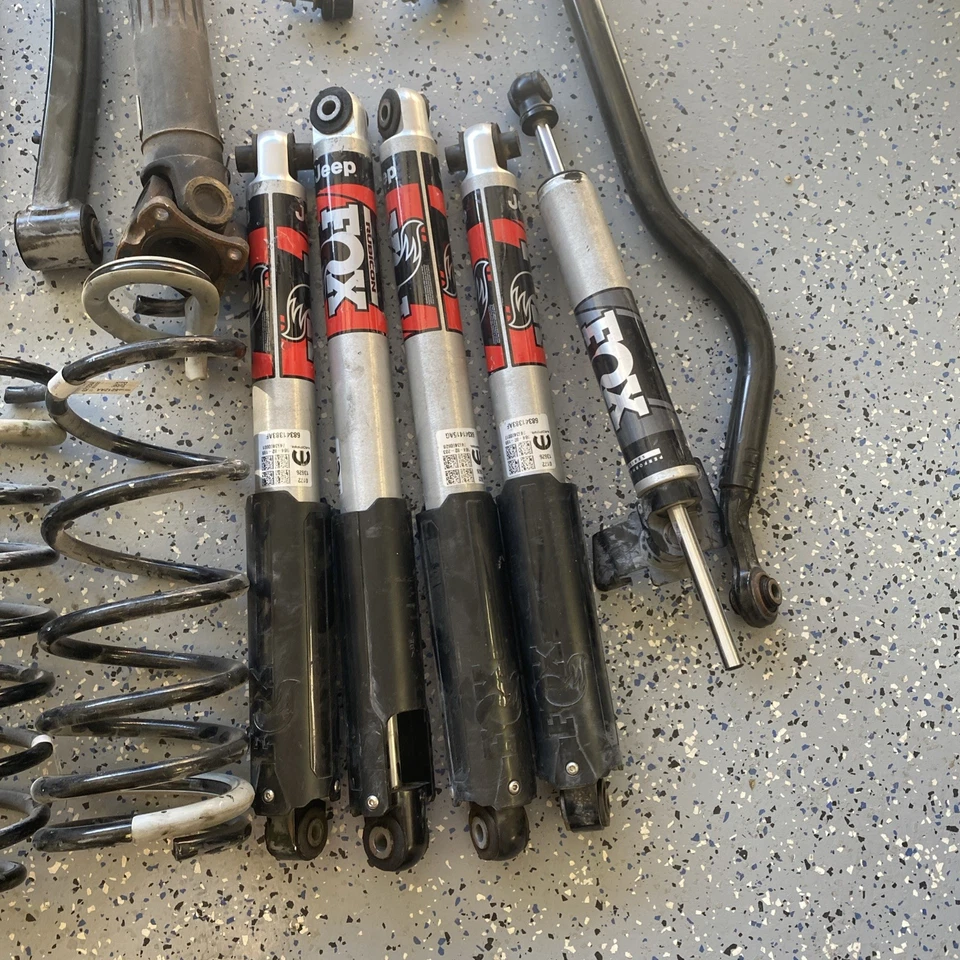 Jeep Gladiator Mojave Fox 2022 suspensión - OEM piezas de fábrica excelente estado Foto 3 de 4