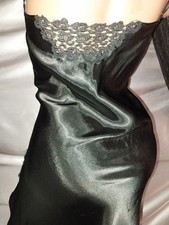 VTG SATIN SHINY DOWTON PLEATS 40S STYLE NEGLIGEE NIGHTGOWN CROCHET LACE 50"