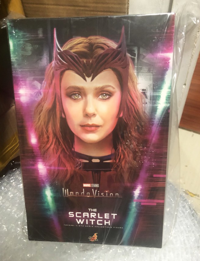 Hot Toys Marvel - Wandavision - The Scarlet Witch 1/6 Figurine