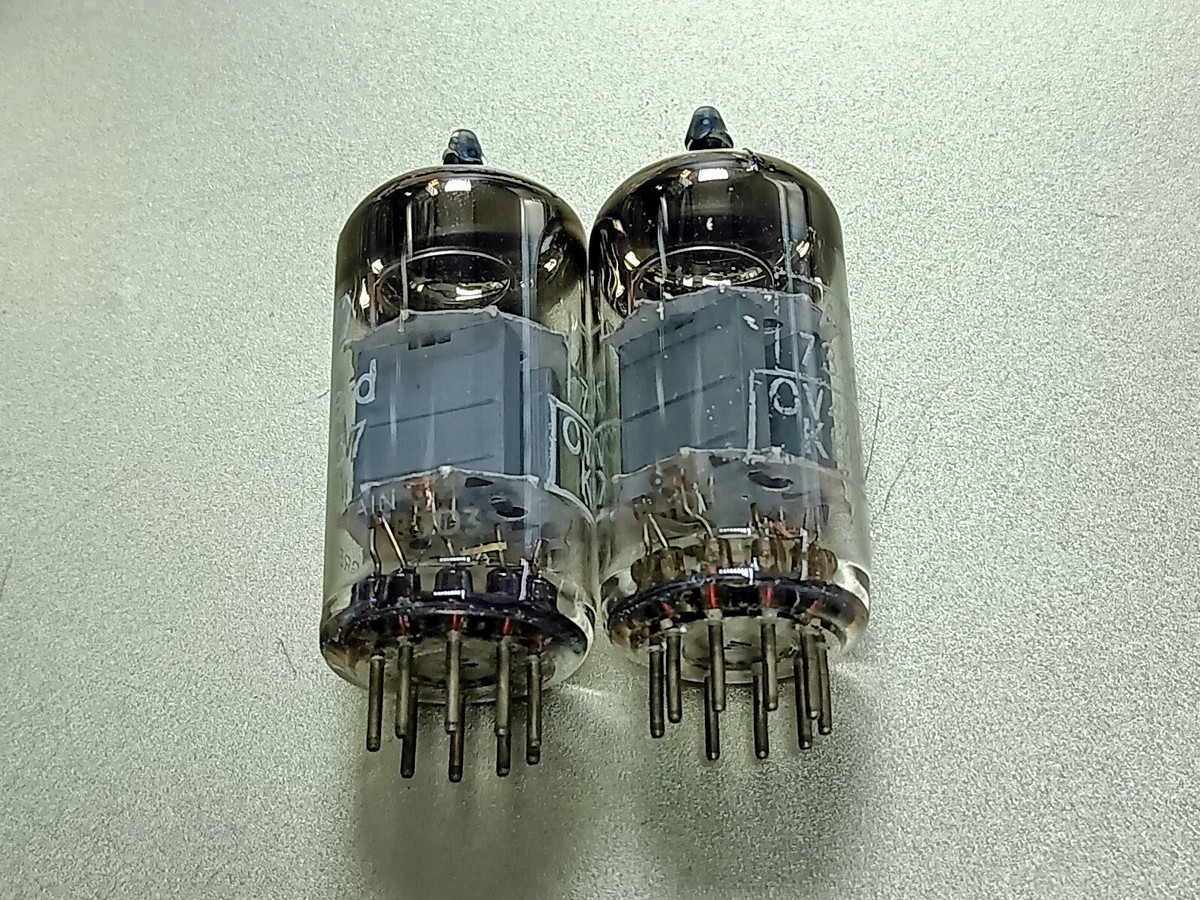 アンプ Mullard M8137/CV4004 ECC83 12AX7 61t1PsVECBL._UF350,350_QL50_.jpg