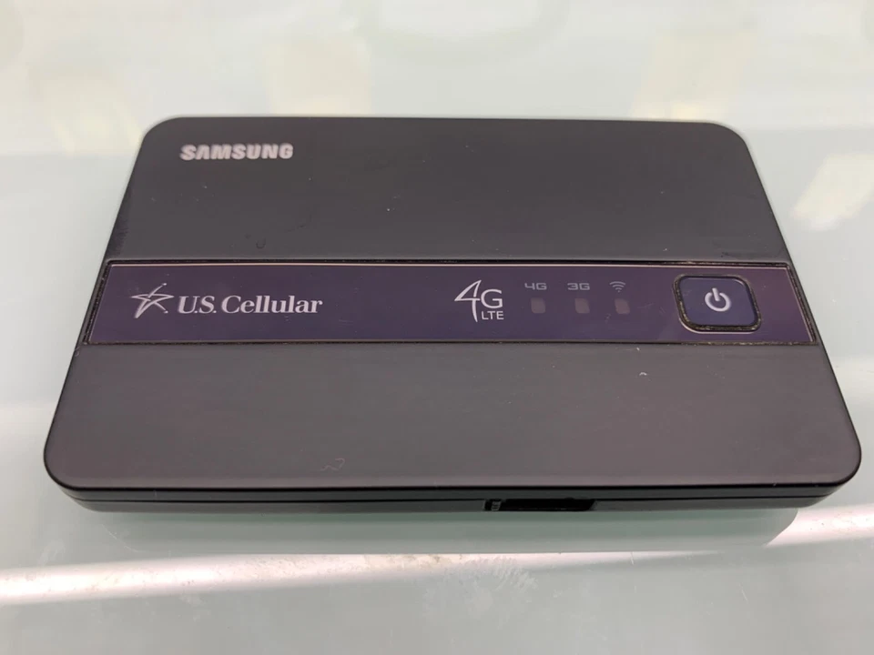 Punto de acceso móvil Samsung SCH-LC119 (celular EE. UU.) Jetpack 4G LTE (C4) Foto 2 de 4