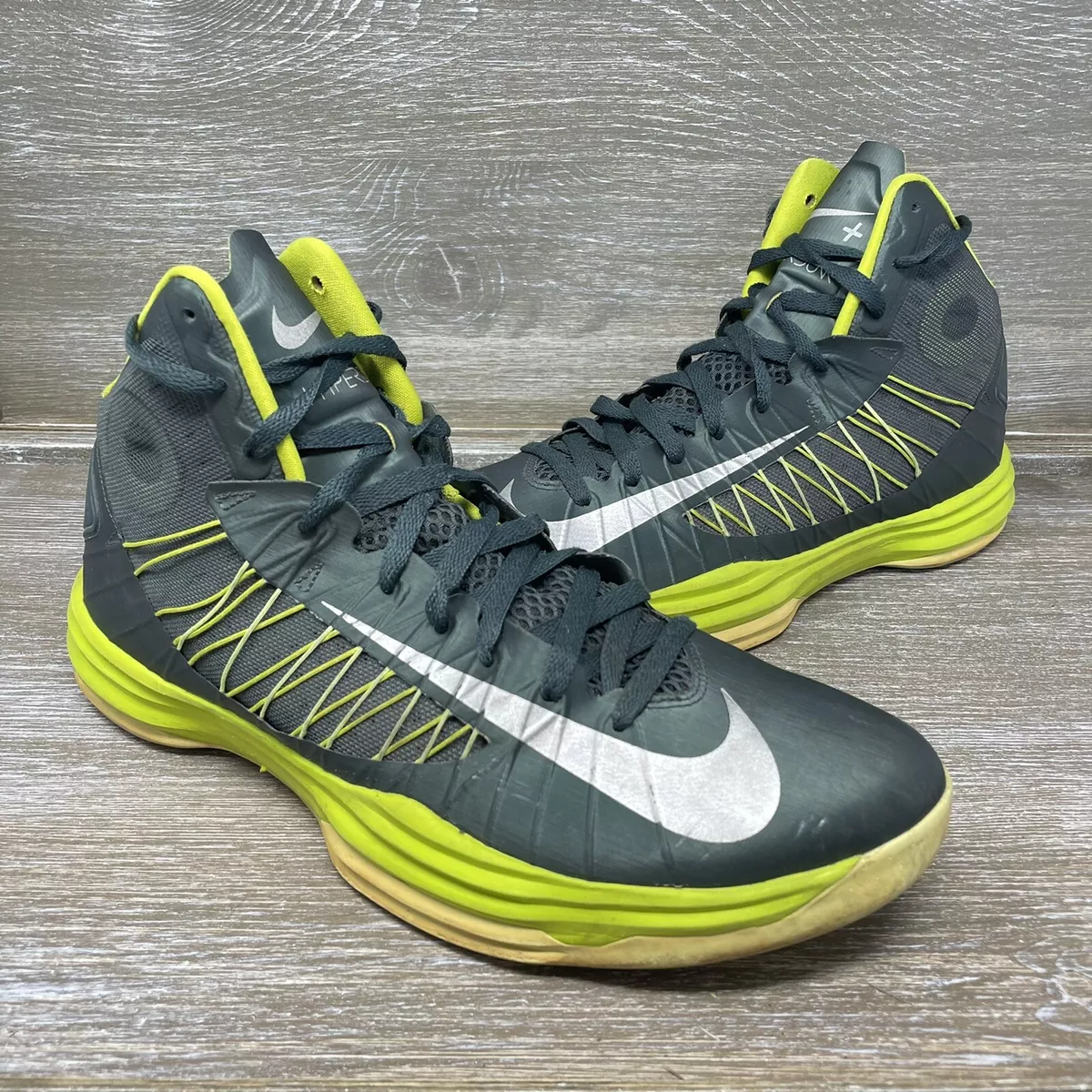 Hyperdunk shoes 2012 deals