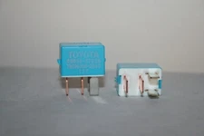 Lot set pack of 2 OEM Toyota Denso RELAY 90080-87026 USA