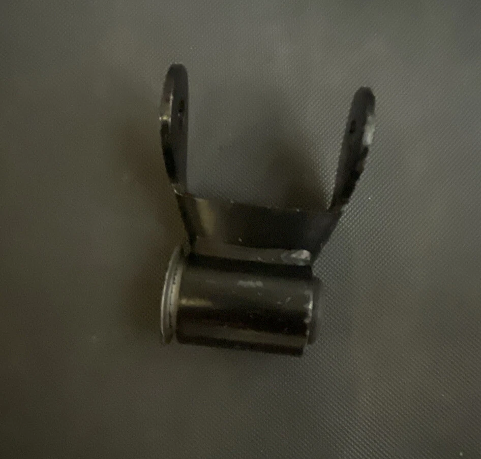 Kit de reparo de manilha de mola de folha traseira suporte APENAS para Chevy GMC 722-066 - Imagem 3 de 4