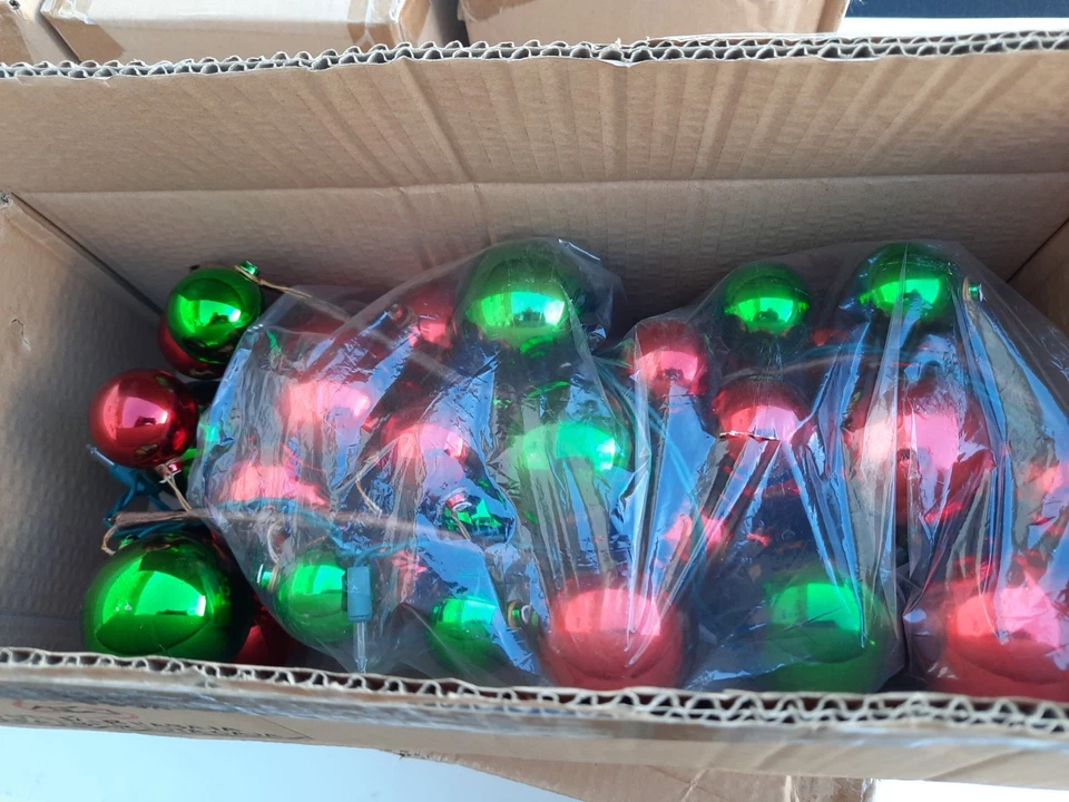 Lighted Ball Garland # 31821 one new and one open box - Image 2 of 3