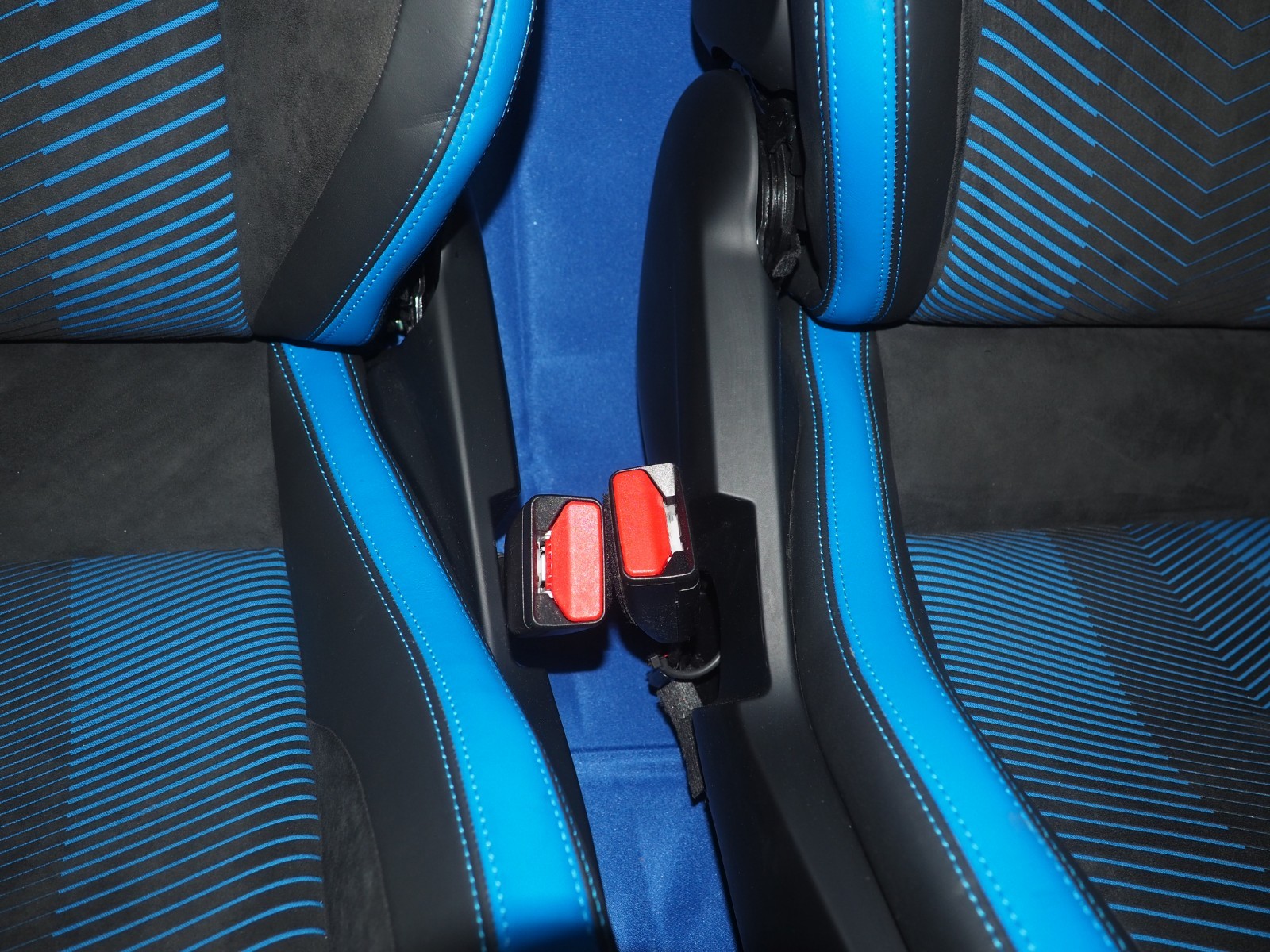 2022-2026 Maserati MC20 MCPura Front Seat Pair Alcantara Sky Blue OEM Notes