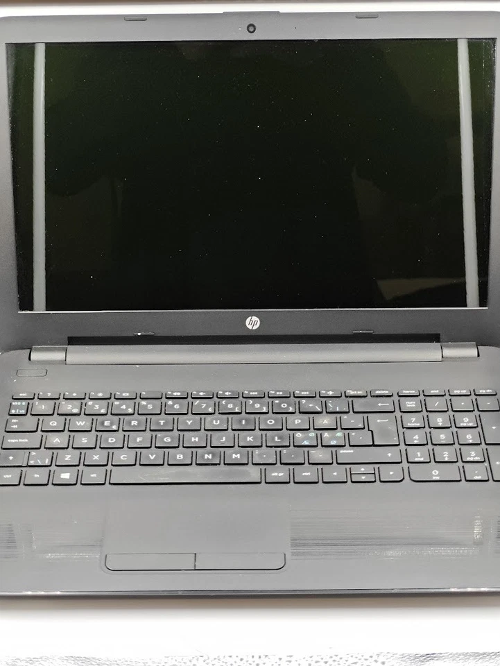HP Notebook 15-ba001no AMD A6-7310 4GB RAM, Sin SSD, 15.6" HD - Imagen 2 de 4