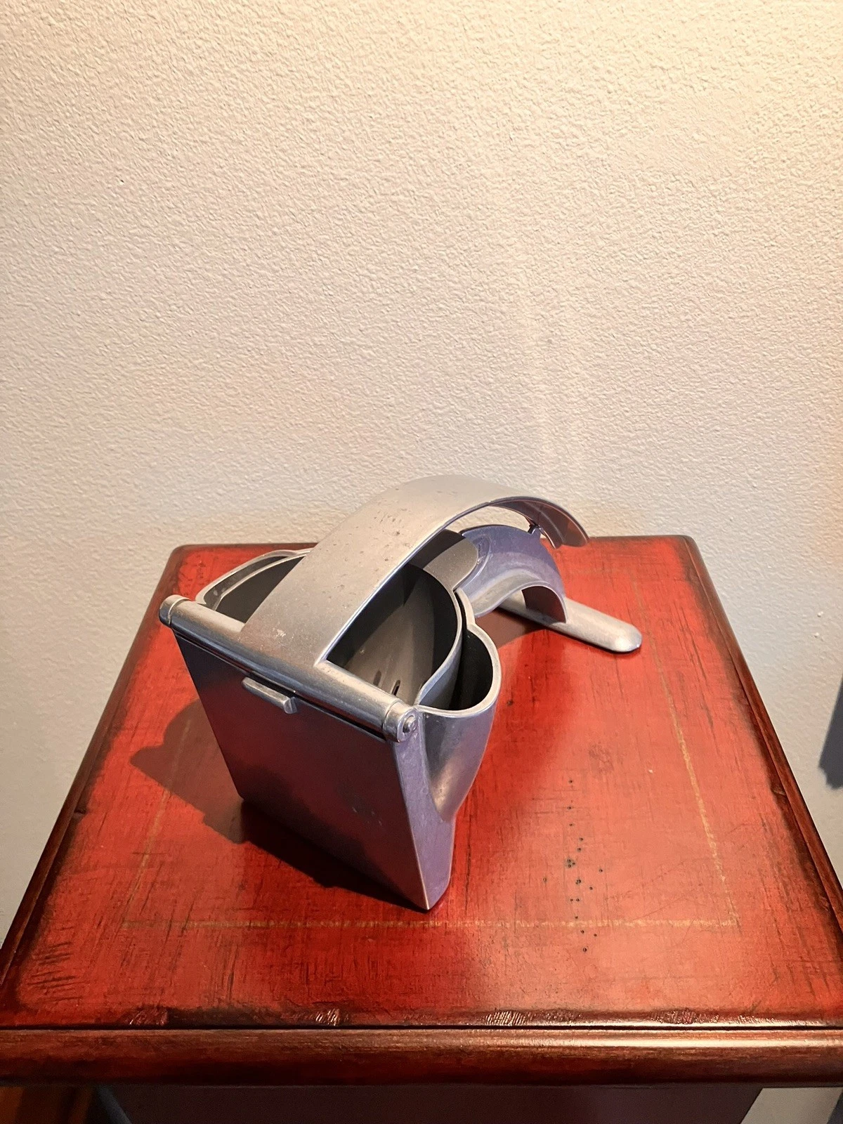 Heavy Duty Metal Manual Juicer ” Fresh Press” for Pressing Lemons Oranges