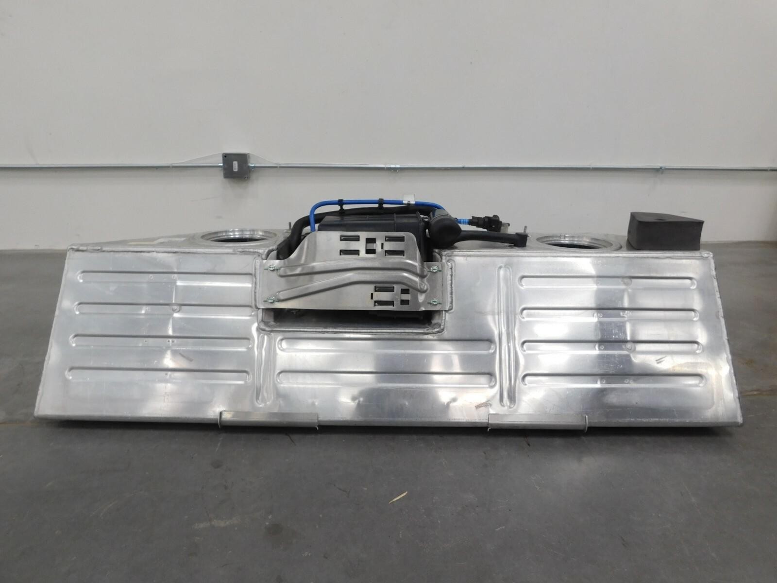 2015 16 17 McLaren 650S Spider Fuel Tank Cell Controller #5209 A11