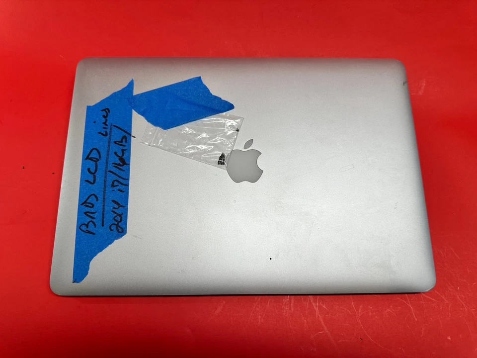 Apple MacBook Pro A1398 2014 Core i7   16GB RAM    LCD Lines - Image 2 of 4