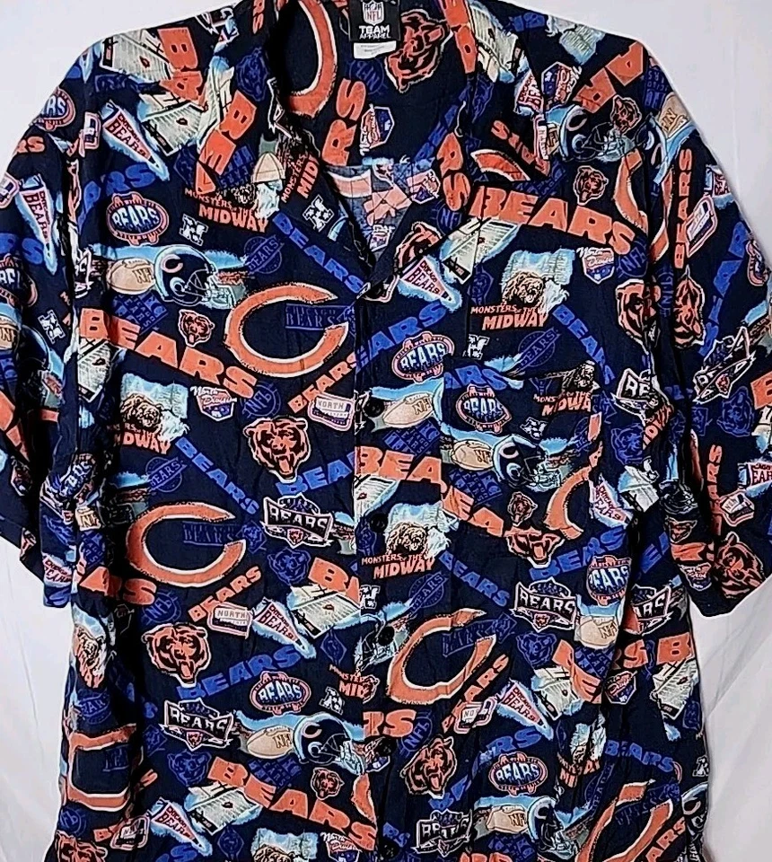 Vintage Chicago Bears NFL Men L Hawaiian All Over Print Button Down Shirt - Image 2 of 4