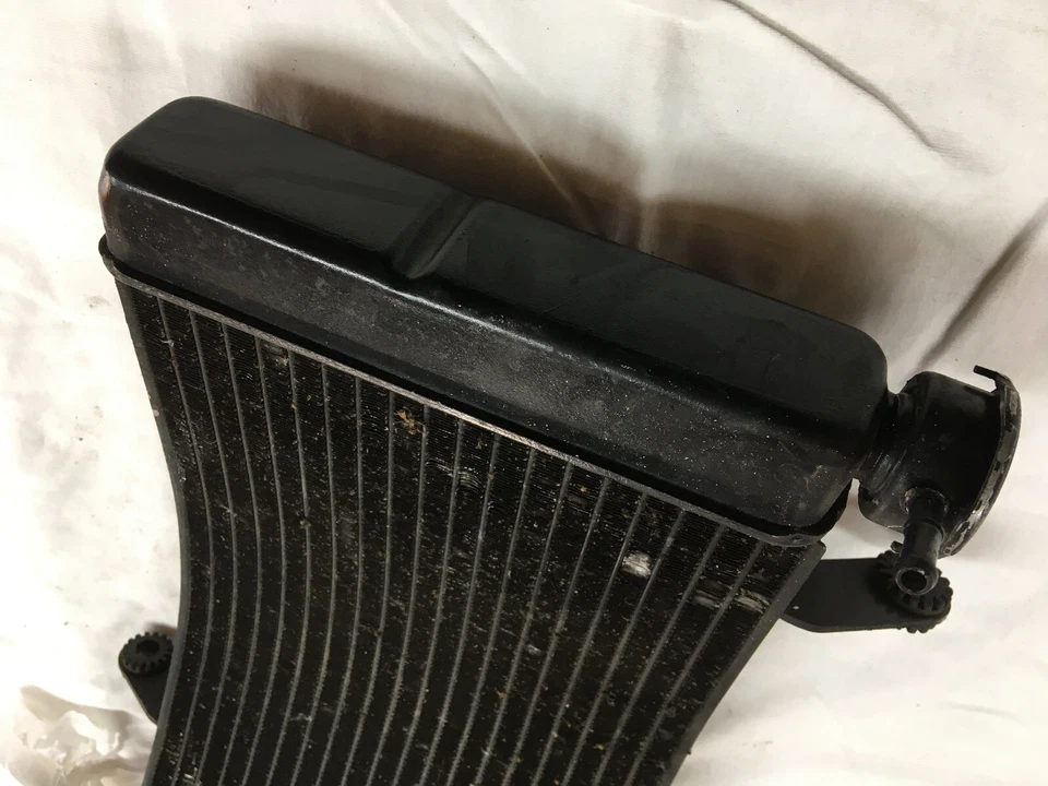 Ducati ST2 ST4 water coolant Rad Radiator nice ST2 - Image 3 of 4