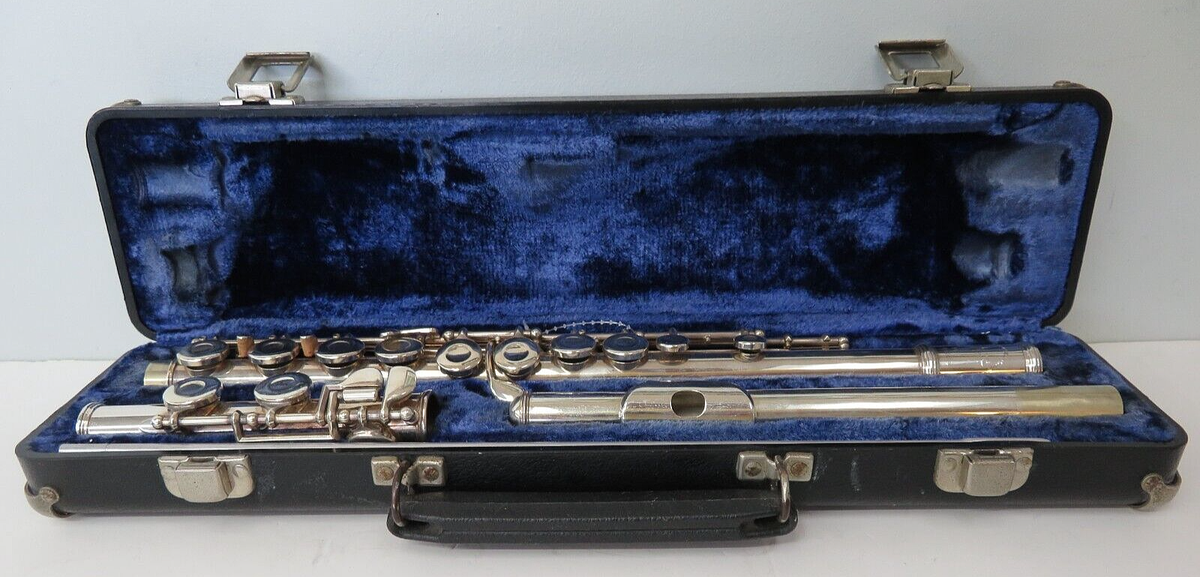 Vintage W.T. Armstrong Flute Model 104 with Hard Case
