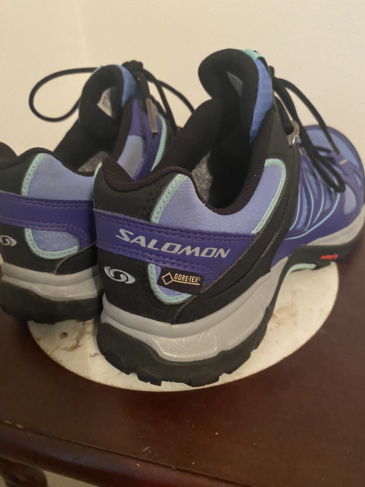 Scarpe da trekking outdoor da donna Salomon Gore Tex ContaGrip taglia 7 5 viola