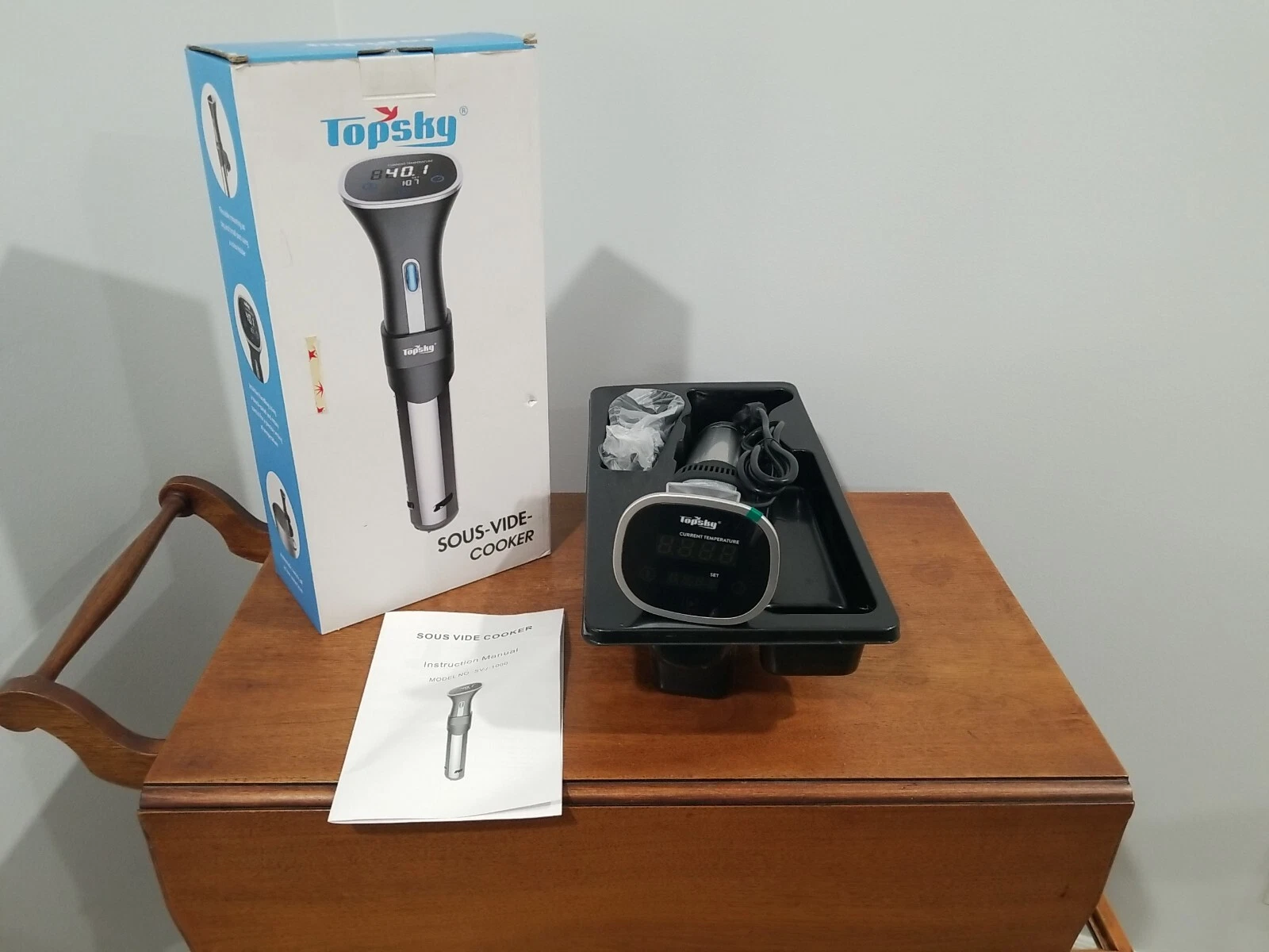 Topsky 800 WATT Sous Vide Precision Cooker Timer w/ Holder BLACK SVJ-1000 NEW
Opens in a new window