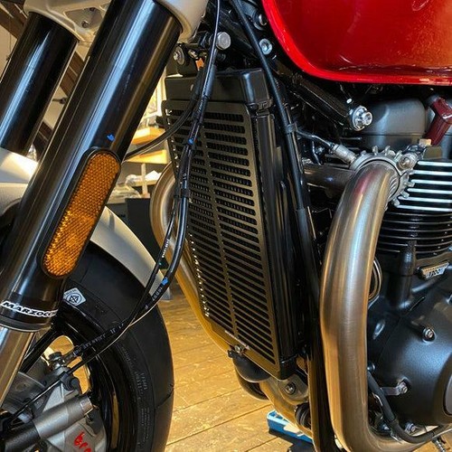 Pyramide Kühler Schutz Grill Triumph Bonneville T100 T120 2016 - 2023 - Bild 5 von 7