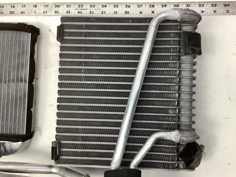 2005 PORSCHE CAYENNE S 4.5L AC AIR CONDITIONER & HEATER EVAPORATOR RADIATOR OEM+ - Image 4 of 4