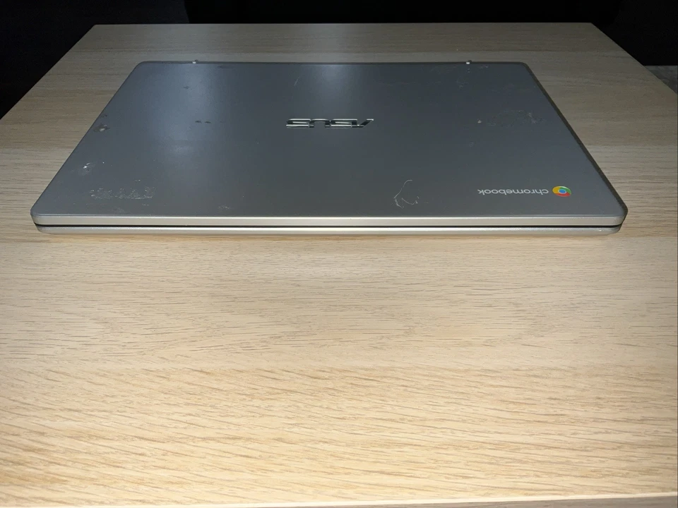 ASUS Chromebook C423N/C424M-BS01-CB Celeron 14" For Parts - Image 2 of 4