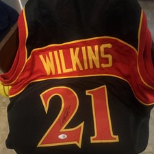 Dominique Wilkins Rookie Cards and Autographed Memorabilia Guide 25
