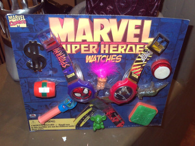 VINTAGE MARVEL VENDING MACHINE CARD RARE MARVEL SUPER HEROES WATCHES MOC 1999
