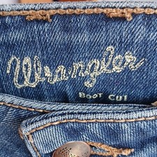 Wrangler Women's 7x32 Bootcut Mid Rise Medium Wash Blue Stretch Denim Jeans