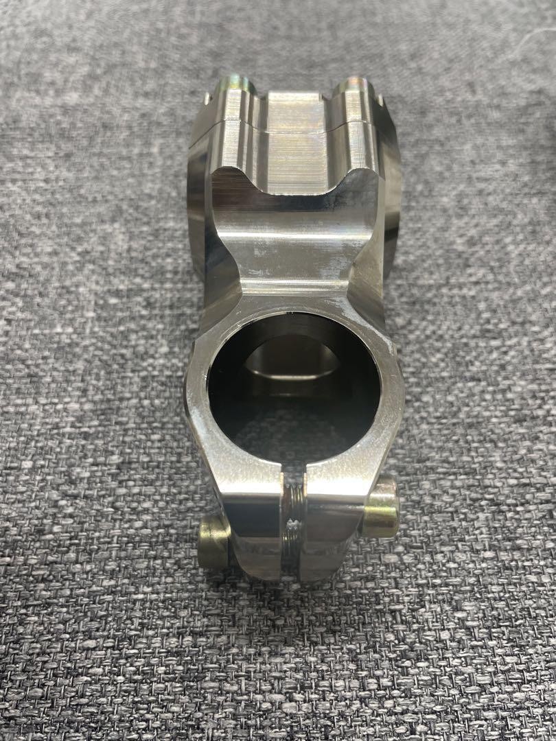 パーツ North Shore Billet Overlord AM Stem North Shore Billet Overlord (31.8) stem | DND Racing