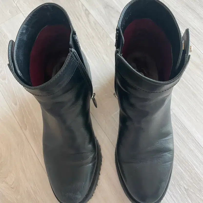 Chanel CC Logo Black Ankle Boots Size 5.5 (225) thumbnail 6