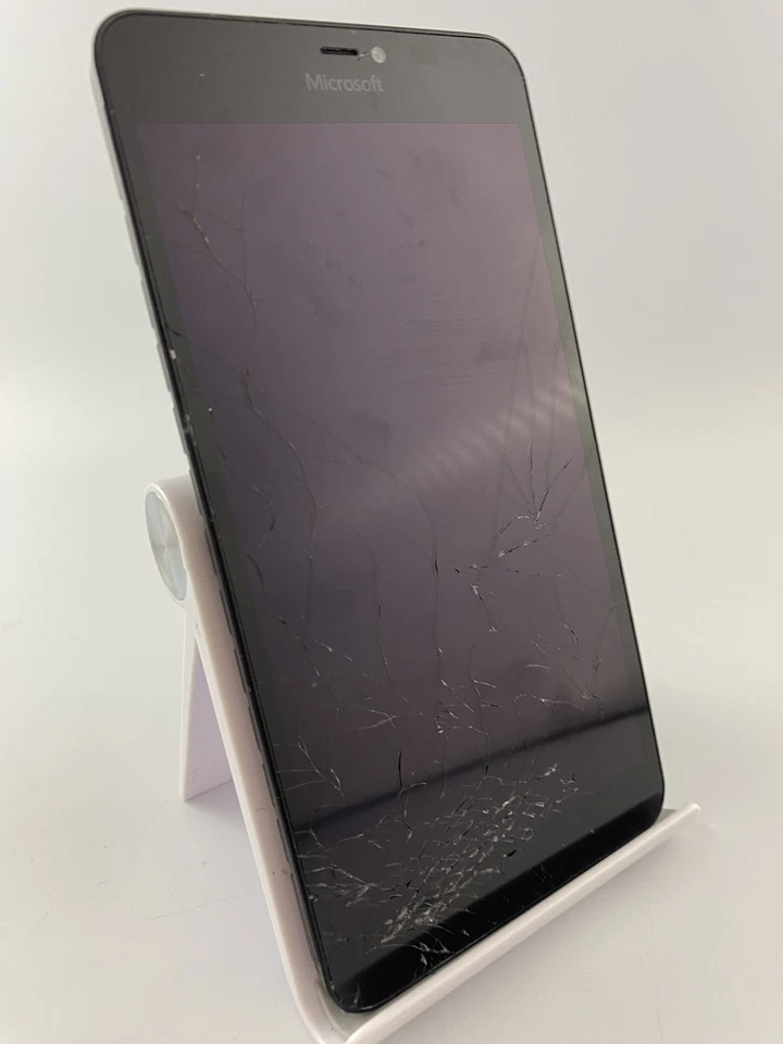 Nokia Lumia 640 XL Black Unlocked 8GB 5.7" Windows Smartphone Cracked Incomplete - Image 4 of 4