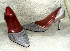 Nina Size 6 Dressy Formal Silver/Champagne Rhinestone Shoes Hardly Worn