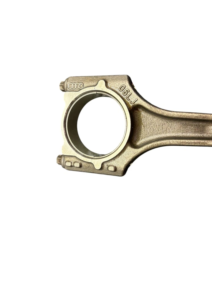 Porsche Macan 95B 2017-2018 2,0 L pistón motor 4 cilindros en línea con biela Foto 2 de 4