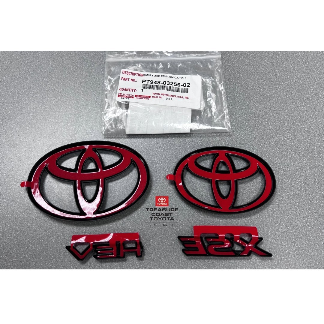 外枠のサークル、黒色の部分です、通常のサイズに別売りで購入したパーツ含むお値段 Genuine Oem Toyota 2025 Camry XSE Blackout Emblem Overlay Kit