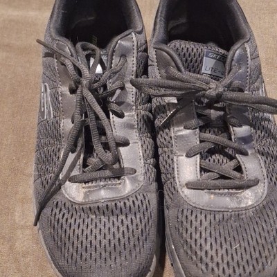 SKECHERS Lite-Weight Men's Black Athletic Sneakers Low Top Lace Up SN 232081