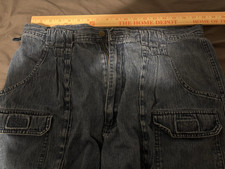 Wrangler Men's Blue Denim Cargo Shorts Front Multi Pockets 12" Inseam size 36