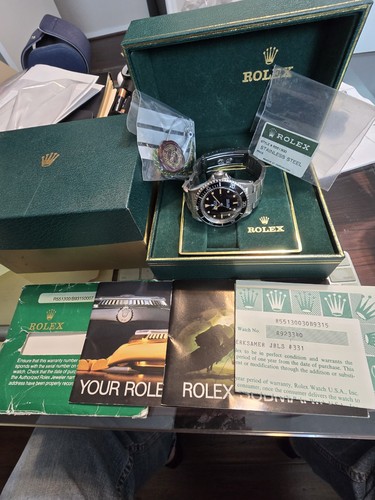 Rolex Submariner 5513 S/S 1988 "R" Serial 40MM Dive Watch. Stunning. B/P  - Afbeelding 2 van 15