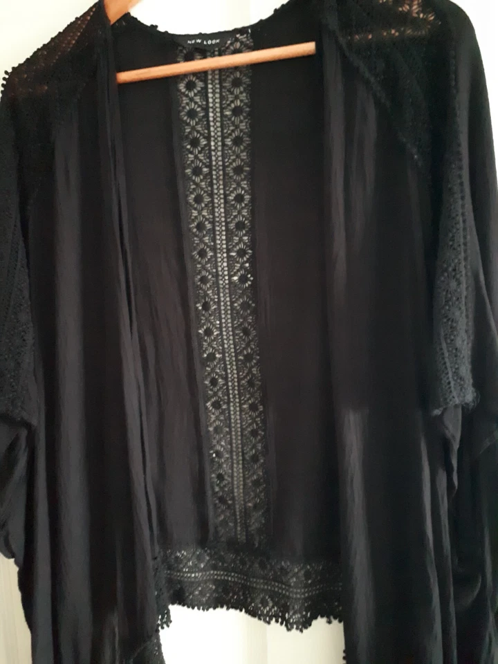 Lovely Crotched Wrap Size 16 Black  fab condition  - Image 2 of 4