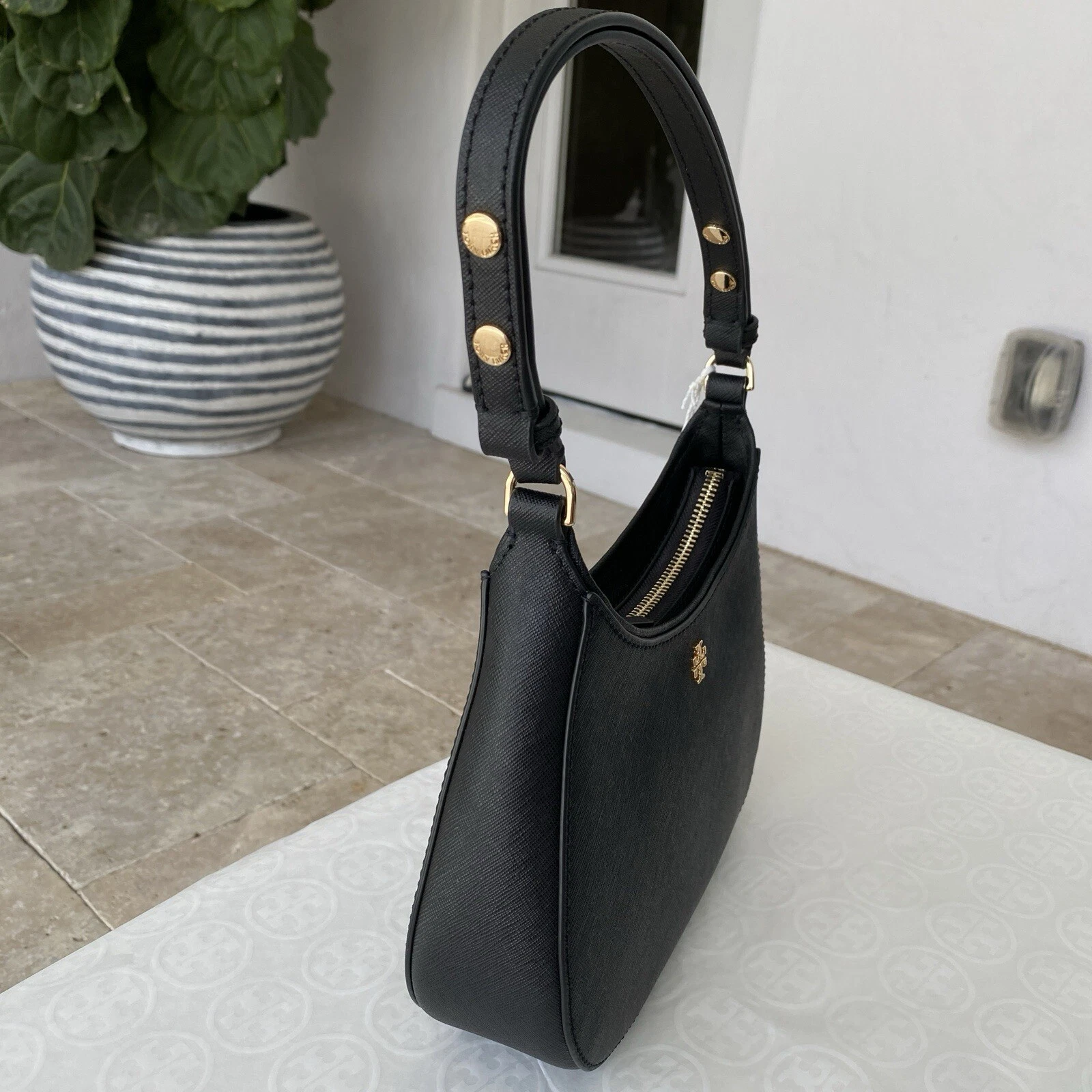 Borsa a tracolla Tory Burch Emerson Saffiano in pelle nera 150258 nuova con etichetta