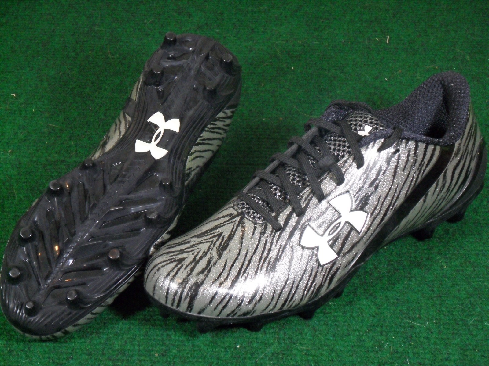 Under Armour UA Speedform Spotlight MC Football Cleats Black Gold