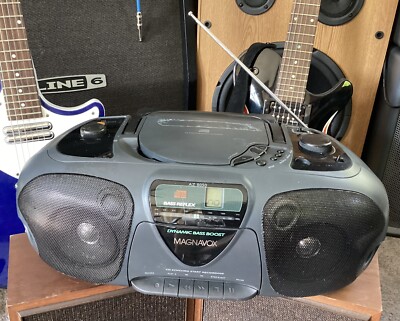 RO　CDボックス Amazon.com: Magnavox MD6949 Portable Top Loading CD Boombox with
