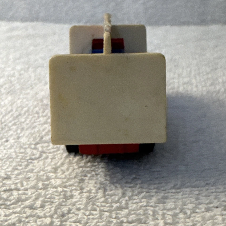 Corgi TRUCK PEPSI BOTTLING TRUCK CORGI 1/64 1984 - Image 4 of 4