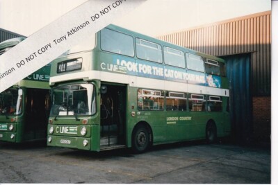LONDON COUNTRY / C-LINE - LEYLAND / PARK ROYAL - XPG176T - BUS PHOTO #REF.B16715