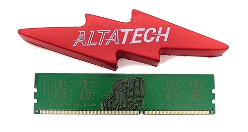 Micron MT4JTF25664AZ-1G6E1 2GB PC3-12800U DDR3-1600 1RX16 N-EC - Picture 3 of 7