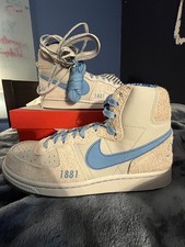Mens Size 9   Womens 10.5 - Spelman College x...
