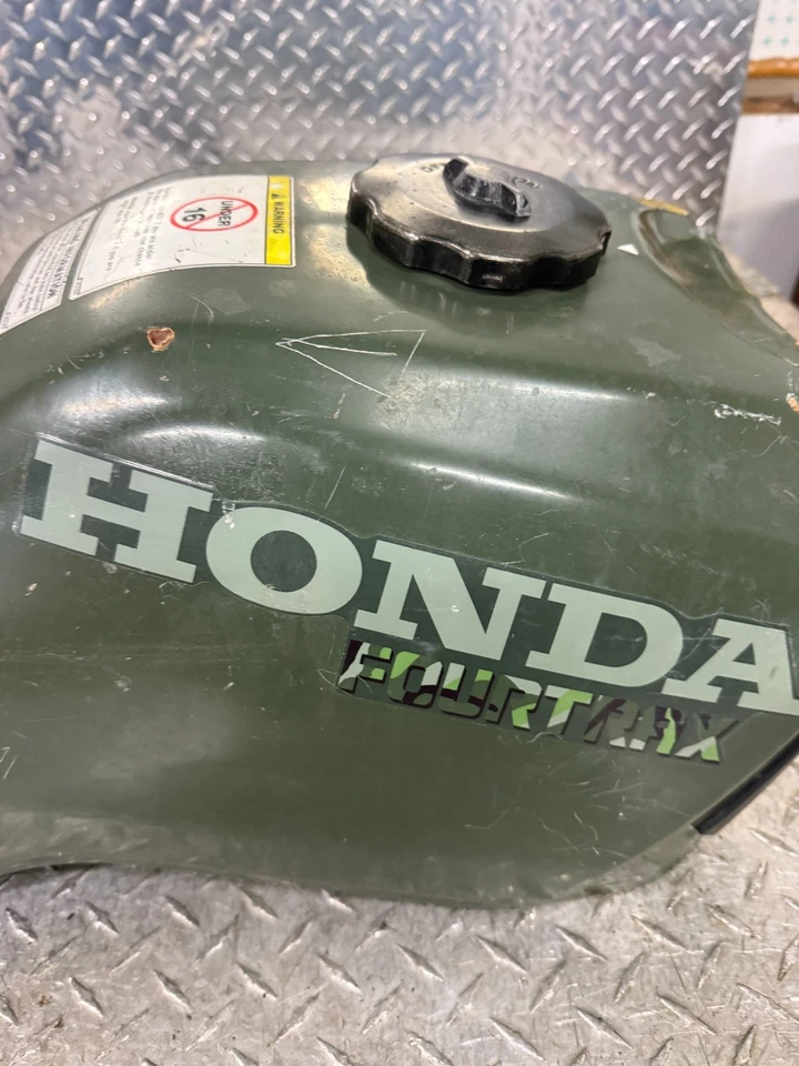 Honda Fourtrax 300 1999 4x4 TRX300FW tapa del tanque de combustible Petcock interior ¡como nuevo aspecto! Foto 2 de 4