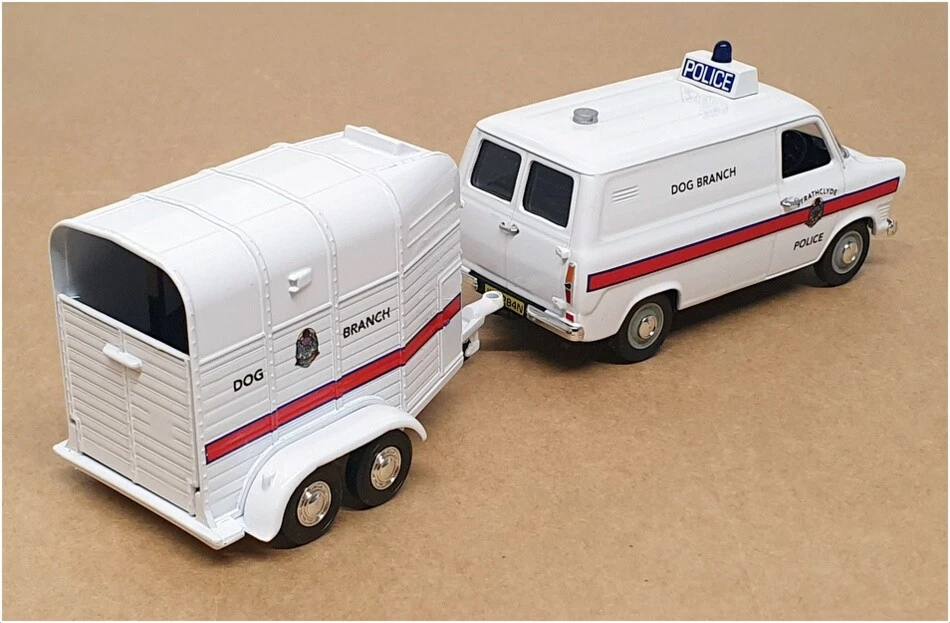 Vanguards 1/43 Scale VA06615 - Ford Transit Van & Trailer Strathclyde Police Dog - Image 2 of 4