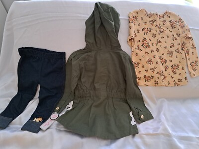 Mädchen Kleidung. Brandneu Little Lass 3-teiliges Set mit Etikett 